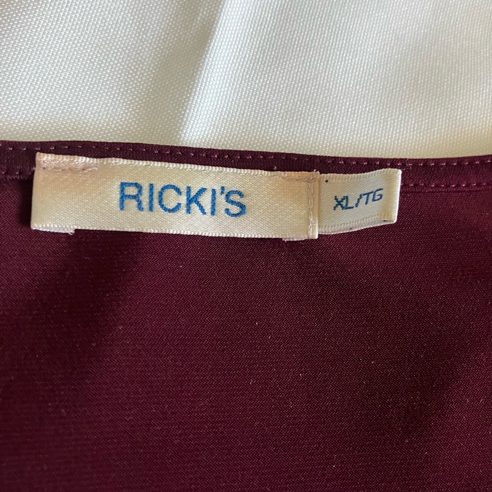 Wine-Coloured top - Picture 3 of 6